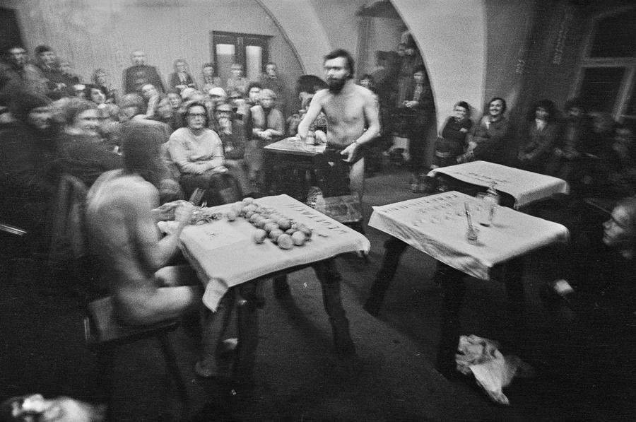 Jerzy Bereś, &bdquo;Rytuał egzystencjalny&rdquo;, Galeria LDK Labirynt, Lublin 1976