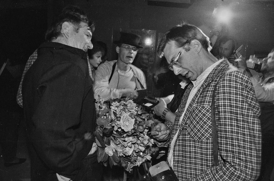 Wystawa &bdquo;Lochy Manhattanu, czyli sztuka innych medi&oacute;w&rdquo;, garaże, Ł&oacute;dź, 1989