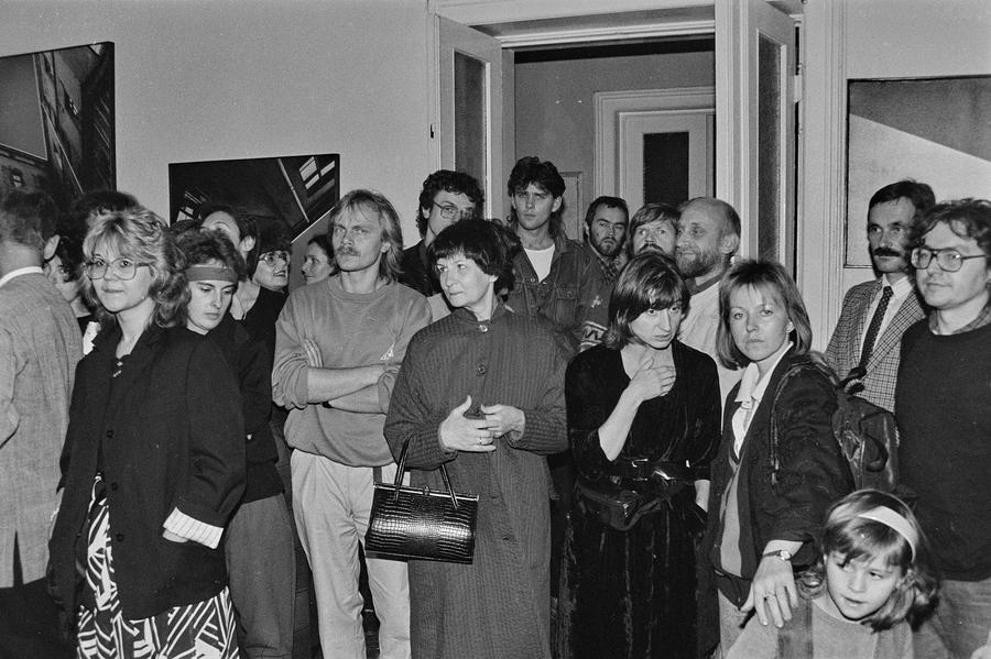 J&oacute;zef Robakowski, &bdquo;Gabinet kątów energetycznych&rdquo;, Galeria Wschodnia, Ł&oacute;dź, 1987