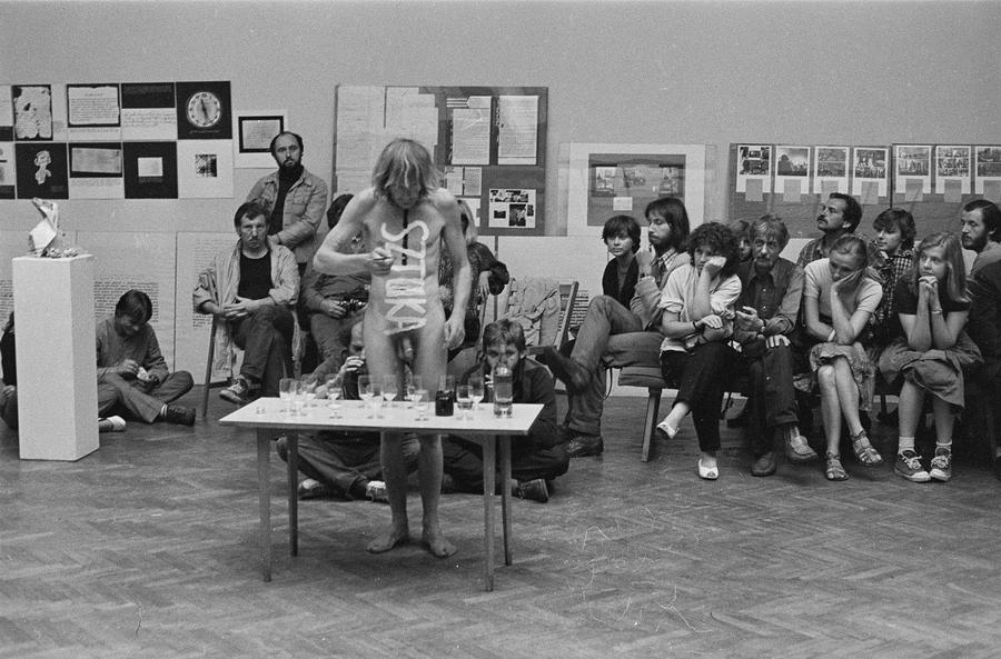 Wystawa performance, sesja i odczyty &bdquo;ZAPISY&rdquo;, Galeria BWA, Lublin 1983