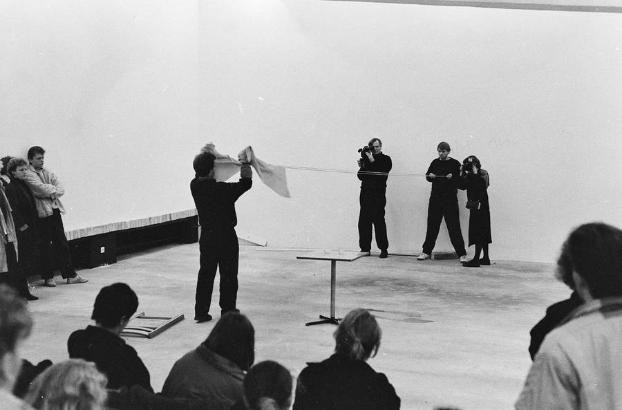 Międzynarodowe spotkanie artyst&oacute;w &bdquo;Videoperformance&rdquo;, Koszalin, 1990