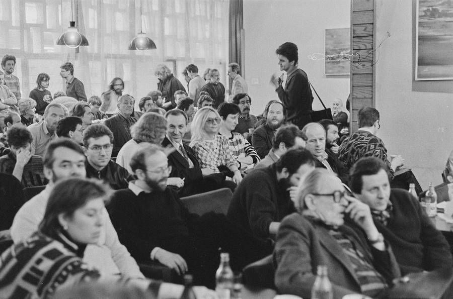 Wystawa &bdquo;Polska fotografia intermedialna lat 80-tych&rdquo;, Galeria BWA, Poznań, 1988