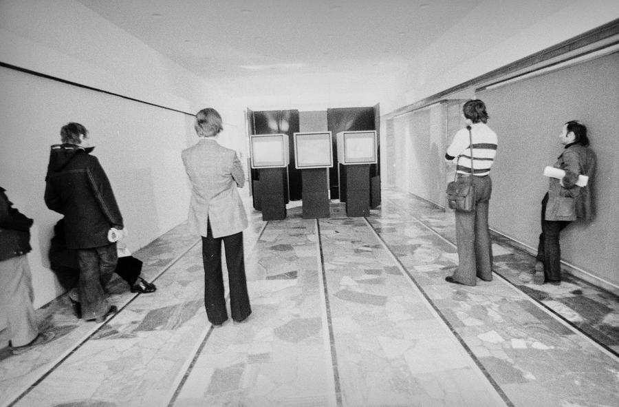 Wystawa &bdquo;Formy Aktywności Artystycznej&rdquo;, Galeria Wsp&oacute;łczesna, Warszawa, lata 70.