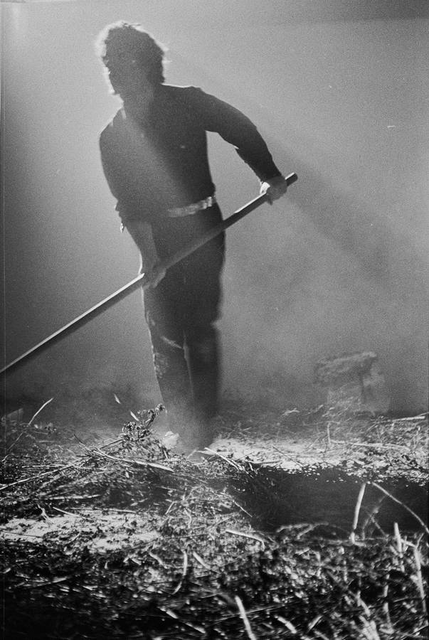 Krzysztof Zarębski, performans &bdquo;Kwiaty&rdquo;, Liga Kobiet, Warszawa, 1971