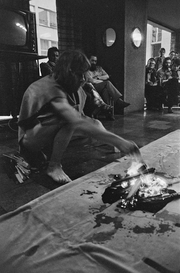 Jerzy Bereś &bdquo;Msza polityczna&rdquo;, w ramach &bdquo;Sztuki faktu&rdquo;, Bydgoszcz, 1981