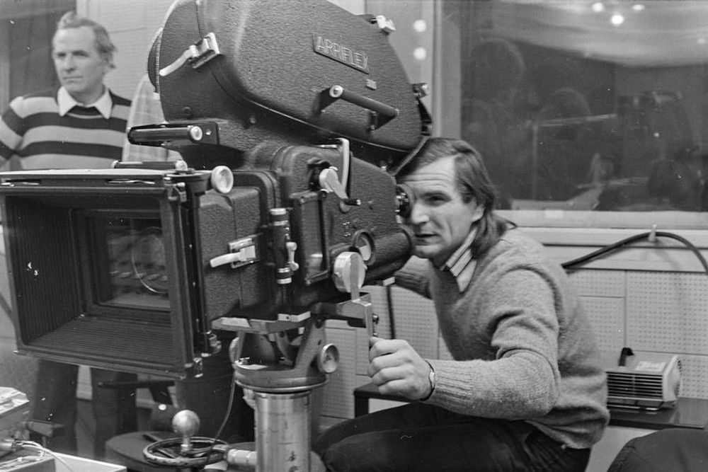 Live Gallery - discussion at Educational Films Factory, Ł&oacute;dź, c. 1974