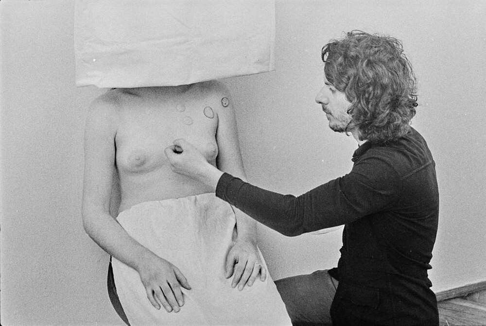 "Live Gallery", performance by Krzysztof Zarębski, c. 1974