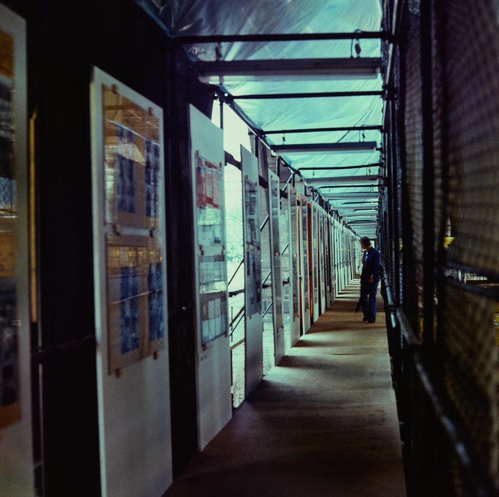 CDN - Presentations of Young People's Art exhibition, under Poniatowski Bridge, Warsaw, 1977