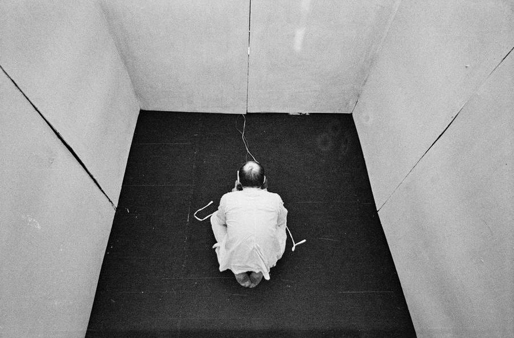 Wolf Kahlen, "Noli me videre", Labirynt Gallery, Lublin, 1976