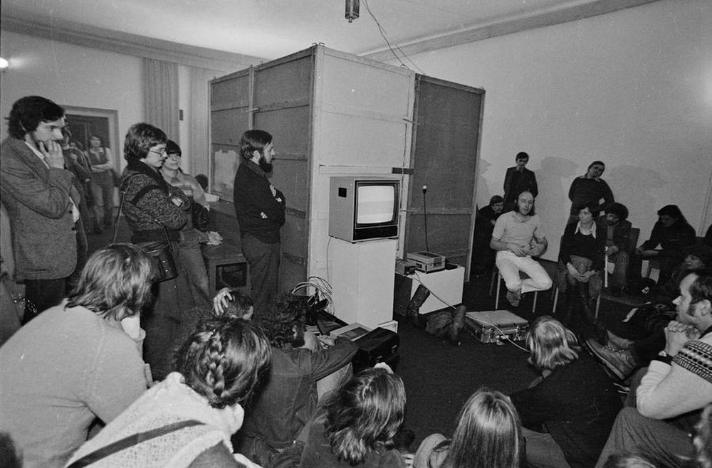 Wolf Kahlen, "Noli me videre", Labirynt Gallery, Lublin, 1976