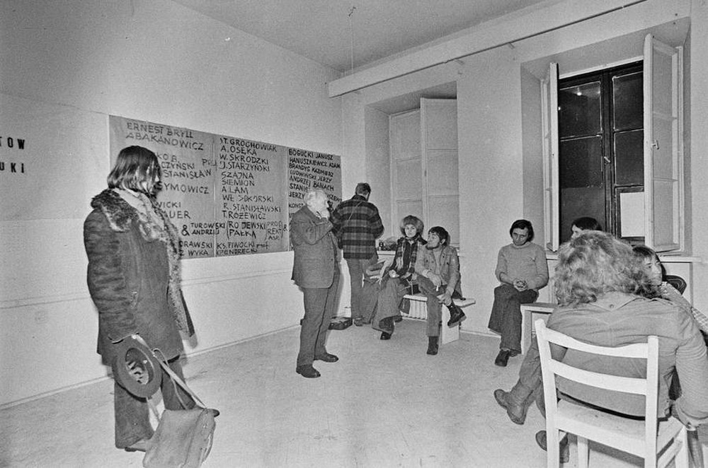 Andrzej Partum, "List of Culture and Art Ignoramuses", Repassage Gallery, Warsaw 1973