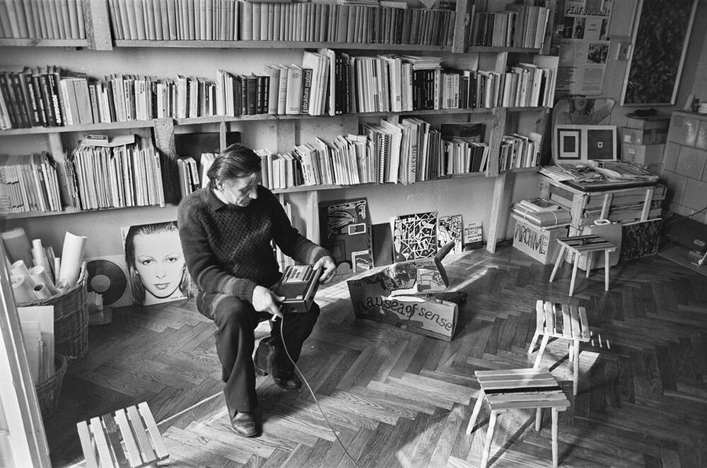 Andrzej Partum, Poetry Office, Warsaw (Podchorążych Street), 1982
