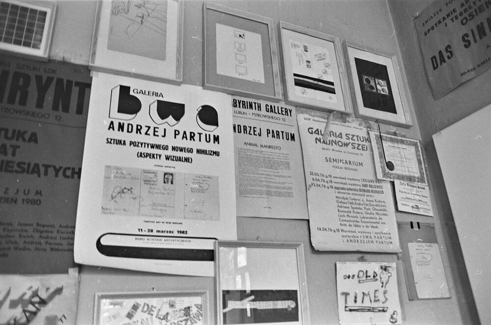 Andrzej Partum, Poetry Office, Warsaw (Podchorążych Street), 1982