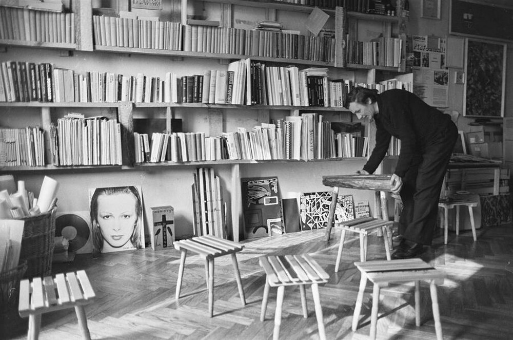 Andrzej Partum, Poetry Office, Warsaw (Podchorążych Street), 1982