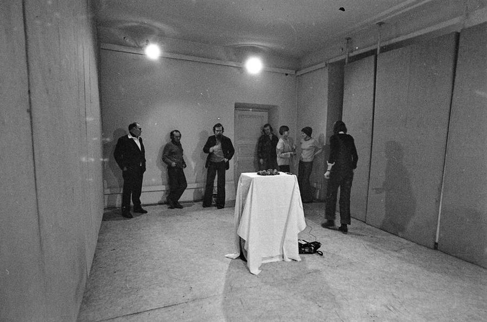 Andrzej Partum, "Stench", Repassage Gallery, Warsaw, 1977