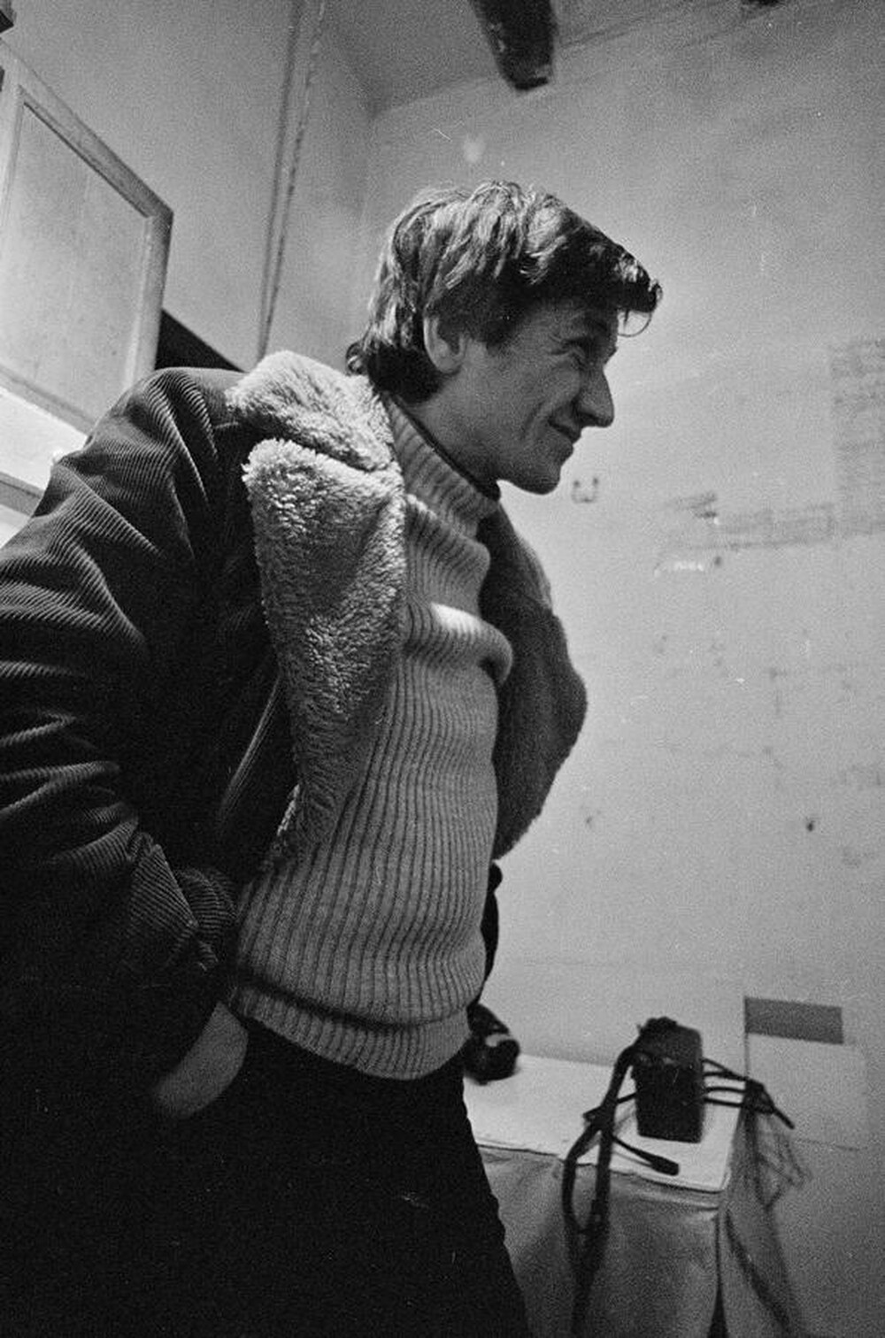 "Live Gallery", Andrzej Partum, Poetry Office (Poznańska Street), Warsaw, 1974