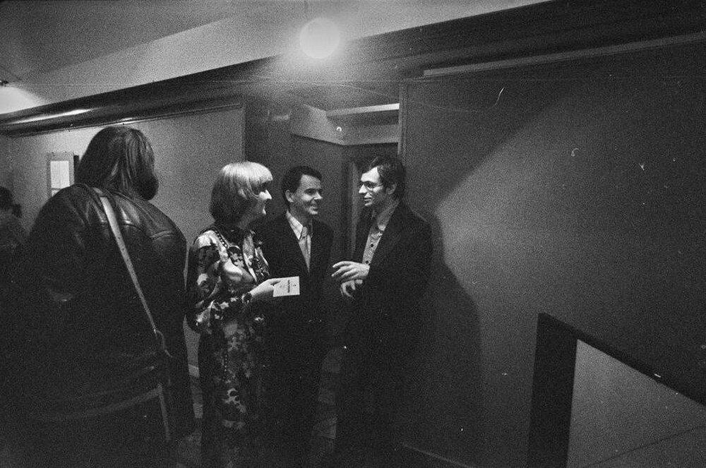Natalia LL, &bdquo;Sztuka konsumpcyjna&rdquo;, wystawa i projekcja film&oacute;w, Galeria Wsp&oacute;łczesna, Warszawa 1975