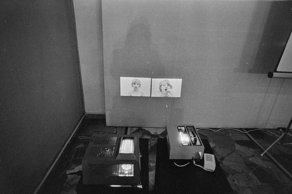 Natalia LL, &bdquo;Sztuka konsumpcyjna&rdquo;, wystawa i projekcja film&oacute;w, Galeria Wsp&oacute;łczesna, Warszawa 1975