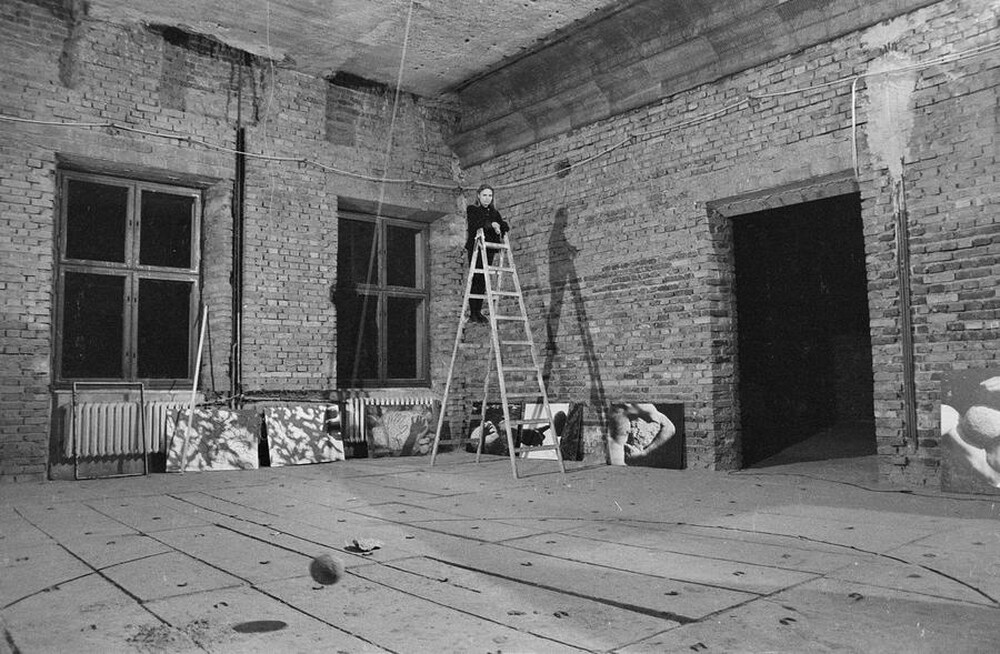 Wystawa &bdquo;Kręgi Wschodniej&rdquo;, CSW Zamek Ujazdowski, Warszawa, 1991
