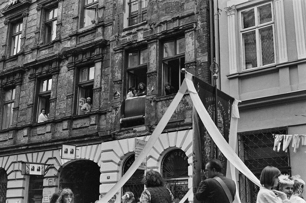 Adam Klimczak, "I Connected with Wschodnia", Wschodnia Gallery, Ł&oacute;dź, 1991