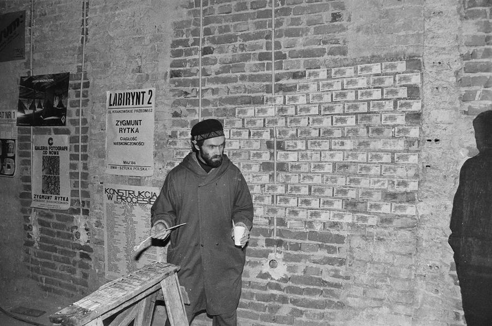 Exhibition "Ł&oacute;dź Neo-avantgarde Movement 1970-1992", Grohman Palace, Ł&oacute;dź, 1992
