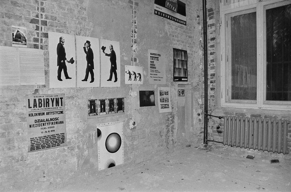 Exhibition "Ł&oacute;dź Neo-avantgarde Movement 1970-1992", Grohman Palace, Ł&oacute;dź, 1992