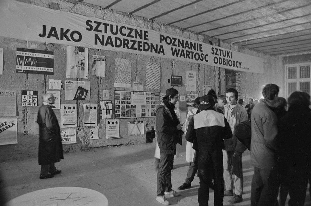 Exhibition "Ł&oacute;dź Neo-avantgarde Movement 1970-1992", Grohman Palace, Ł&oacute;dź, 1992