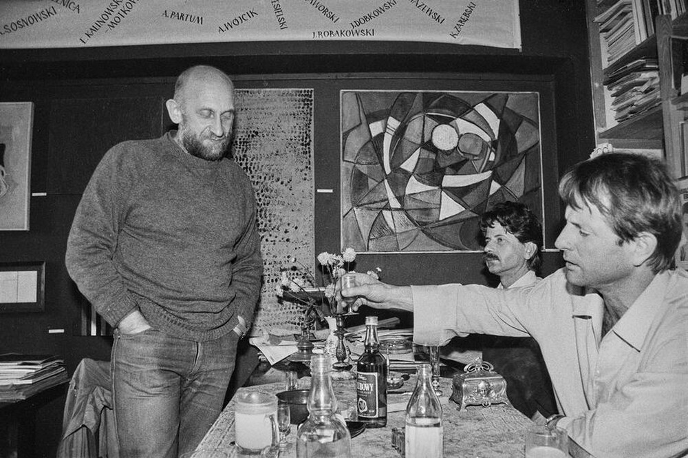 J&oacute;zef Robakowski, "Energy Corners Office", Wschodnia Gallery, Ł&oacute;dź, 1987
