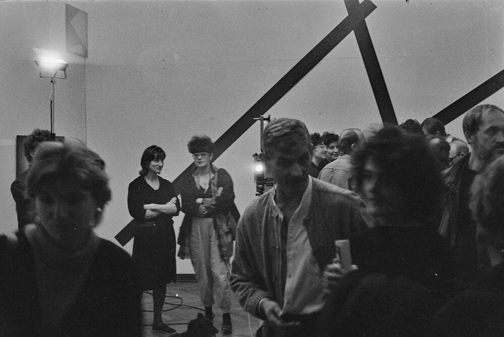 J&oacute;zef Robakowski, "Energy Corners Office", Wschodnia Gallery, Ł&oacute;dź, 1987
