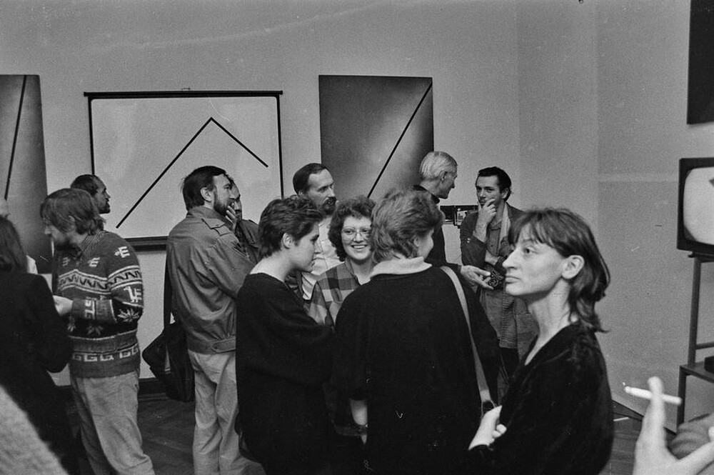 J&oacute;zef Robakowski, "Energy Corners Office", Wschodnia Gallery, Ł&oacute;dź, 1987