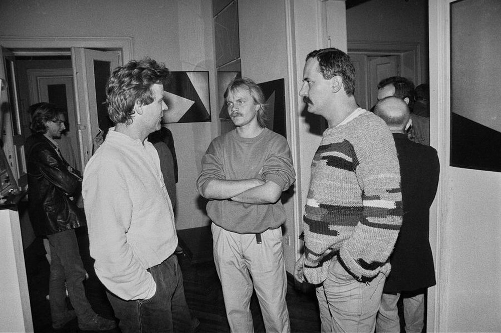 J&oacute;zef Robakowski, "Energy Corners Office", Wschodnia Gallery, Ł&oacute;dź, 1987