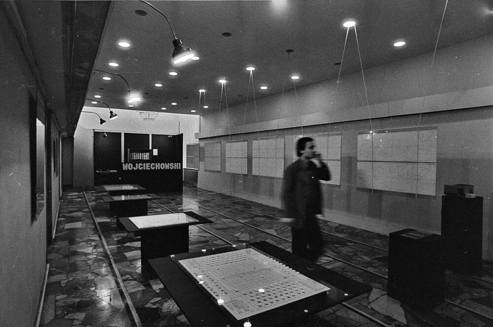 Piotr Bernacki, Wojciech Bruszewski, Jan Wojciechowski, "Conceptions", Współczesna Gallery, 1975