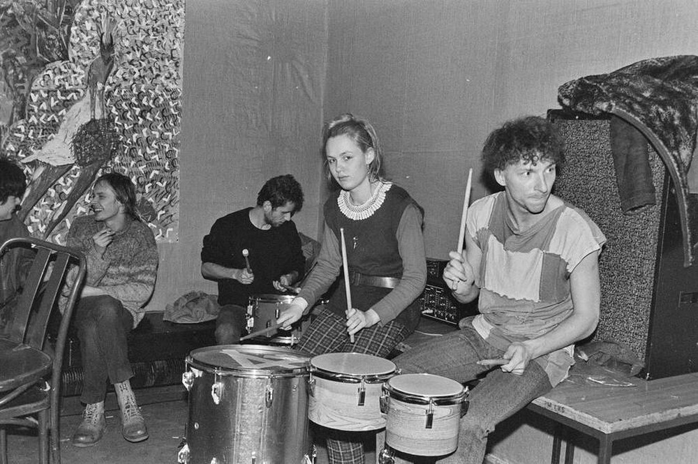 Communal painting, happening at Stodoła Gallery, Warsaw, 1986