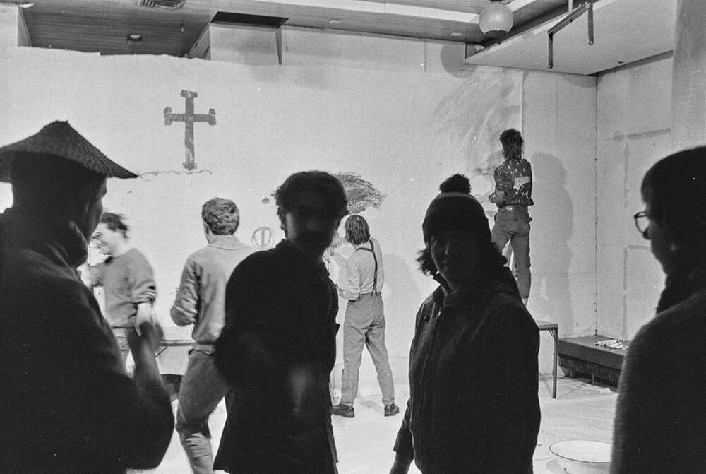 Communal painting, happening at Stodoła Gallery, Warsaw, 1986