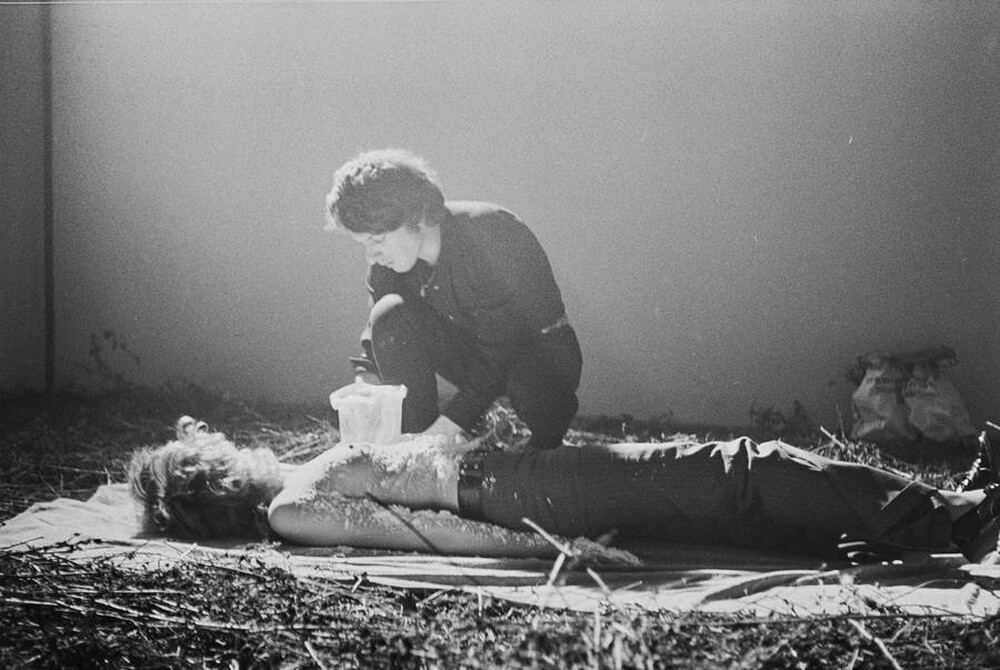 Krzysztof Zarębski, performance of "Flowers", Women's League Club, Warsaw, 1971