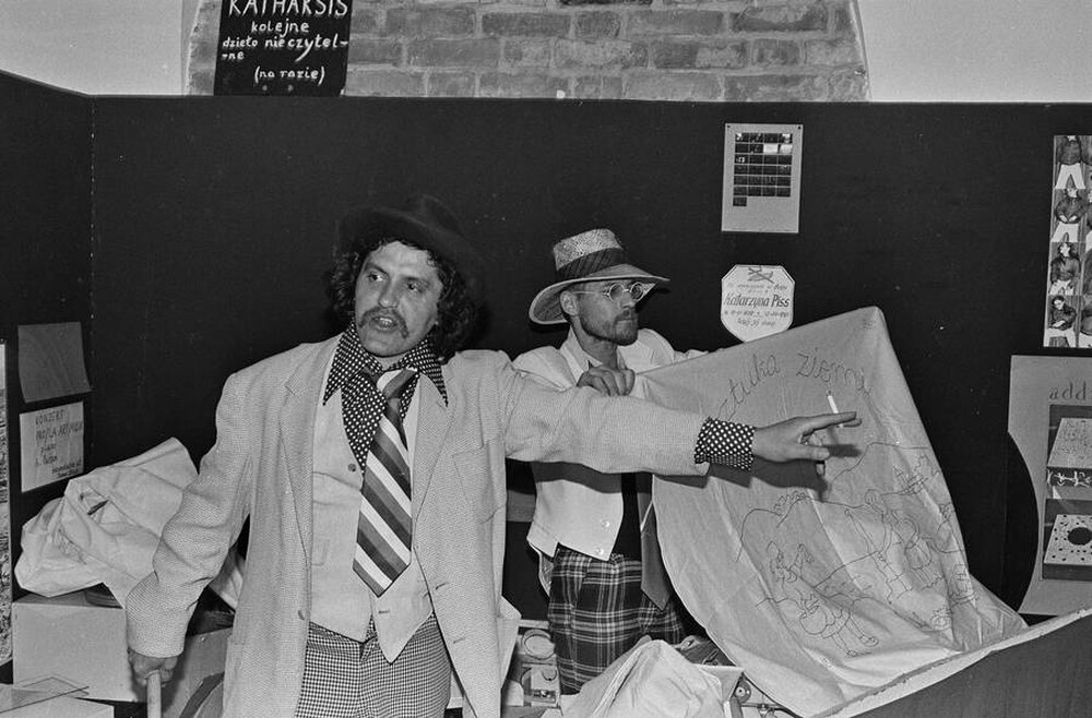 Jacek Krzyszkowski, Adam Rzepecki, "We will get rid of the world and native artworks within our reach", Mała Gallery, Warsaw, 1985