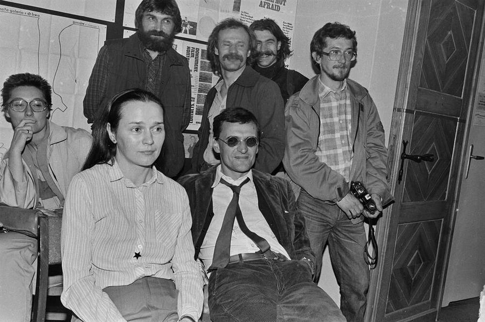 Jacek Krzyszkowski, Adam Rzepecki, "We will get rid of the world and native artworks within our reach", Mała Gallery, Warsaw, 1985