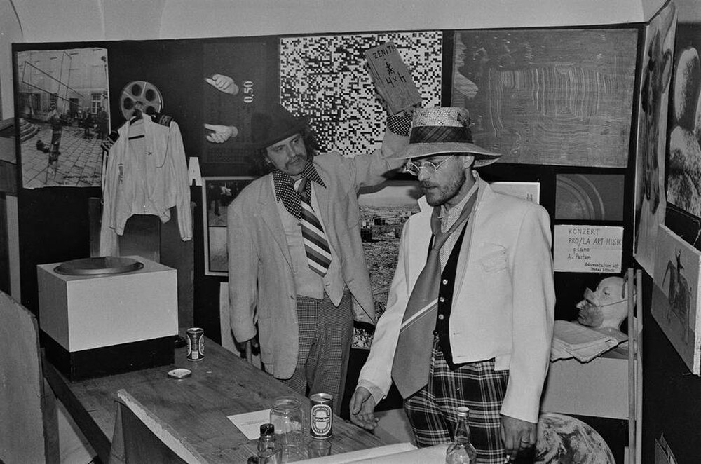 Jacek Krzyszkowski, Adam Rzepecki, "We will get rid of the world and native artworks within our reach", Mała Gallery, Warsaw, 1985