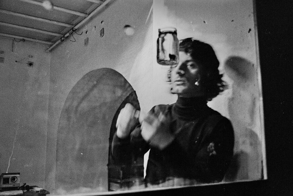 Krzysztof Zarębski, performance, Sigma Gallery, Warsaw, 1973