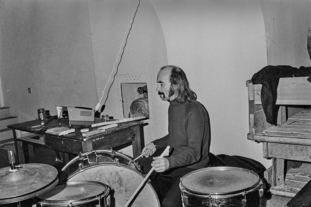 Krzysztof Zarębski, performance, Sigma Gallery, Warsaw, 1973