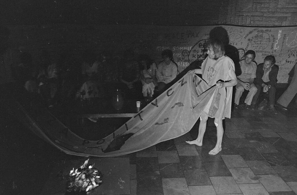 Jerzy Bereś, "Political Mass", part of "Fact Art", Bydgoszcz, 1981