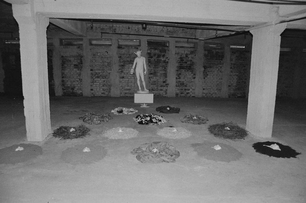 Manhattan Dungeons, or the Art of Other Media exhibition, garages, Ł&oacute;dź, 1989