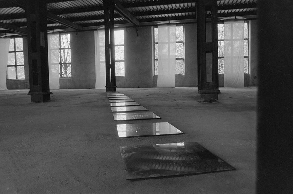 Exhibition "Construction in Process" (documentation), Ł&oacute;dź, 1990