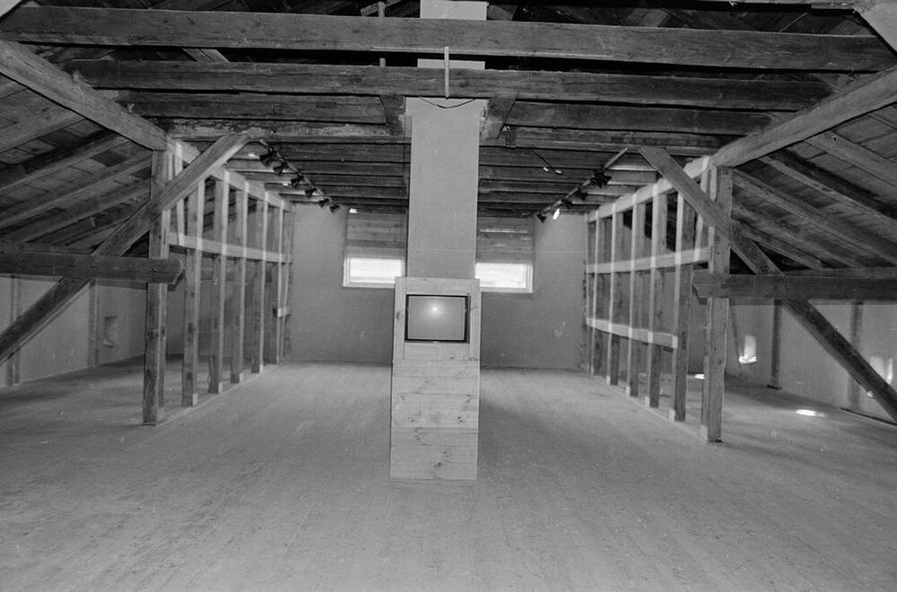 Exhibition "Construction in Process" (documentation), Ł&oacute;dź, 1990