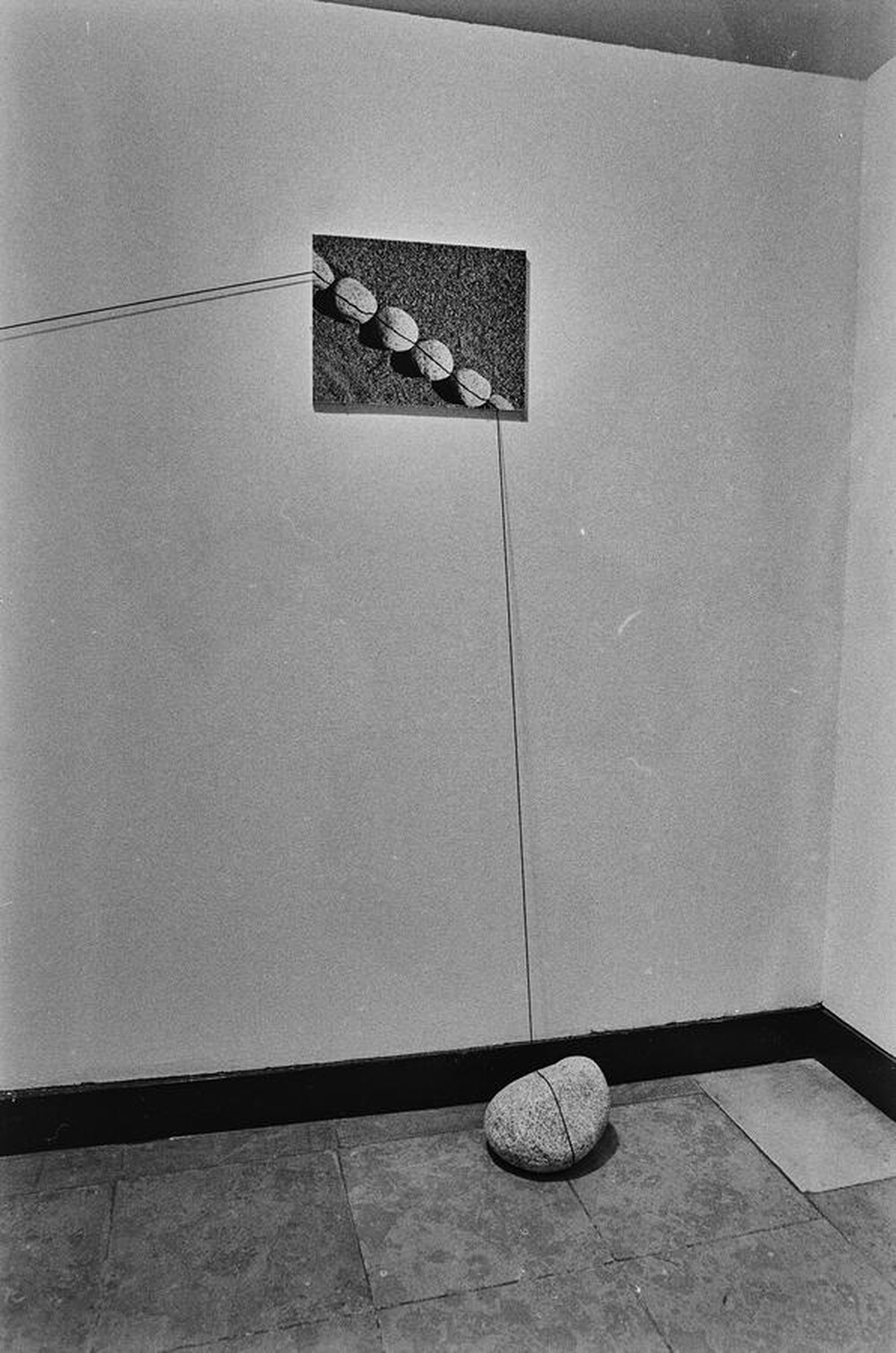Zygmunt Rytka, "Dynamic Objects", Mała Gallery, Warsaw, 2002
