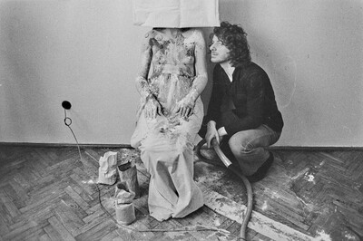 "Live Gallery", performance by Krzysztof Zarębski, c. 1974