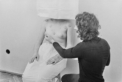 "Live Gallery", performance by Krzysztof Zarębski, c. 1974