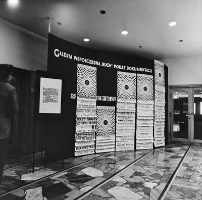 Wsp&oacute;łczesna Gallery, "Documentation Show", Warsaw, 1972
