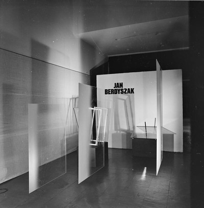Wsp&oacute;łczesna Gallery, "Aspects of Modern Polish Art", Warsaw, 1975