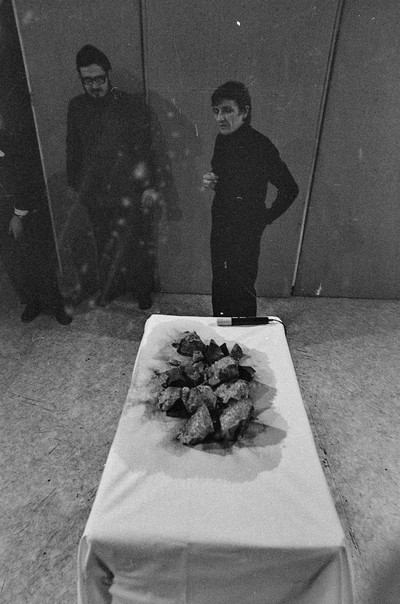 Andrzej Partum, "Stench", Repassage Gallery, Warsaw, 1977